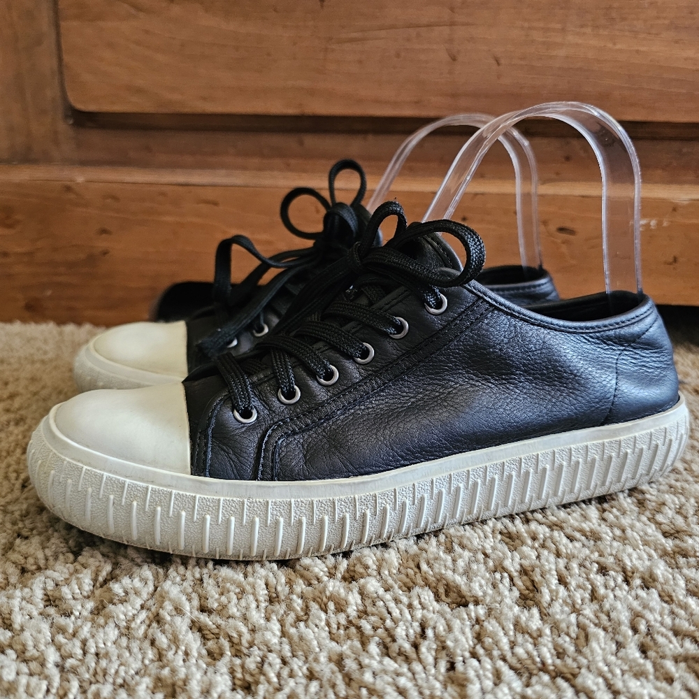 Eileen Fisher Nod Black Leather Sneaker Shoes Size 6